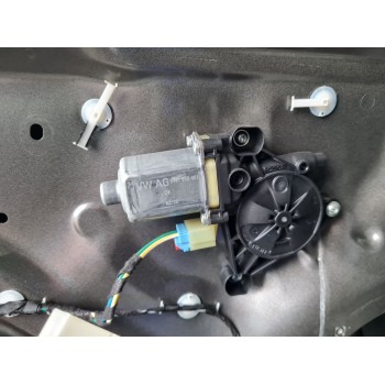 ELEVALUNAS DELANTERO IZQUIERDO 8W0959801 