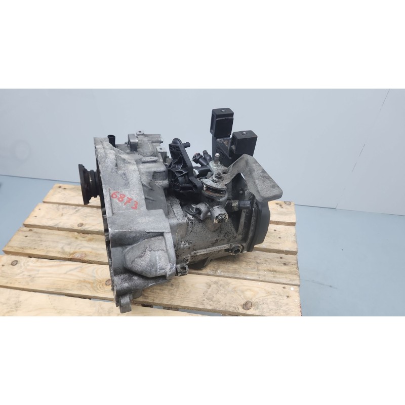 CAJA CAMBIOS MZK 