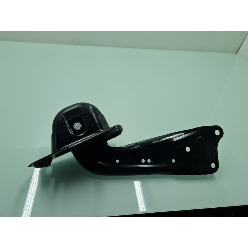 BRAZO SUSPENSION INFERIOR TRASERO IZQUIERDO 5Q0505225 