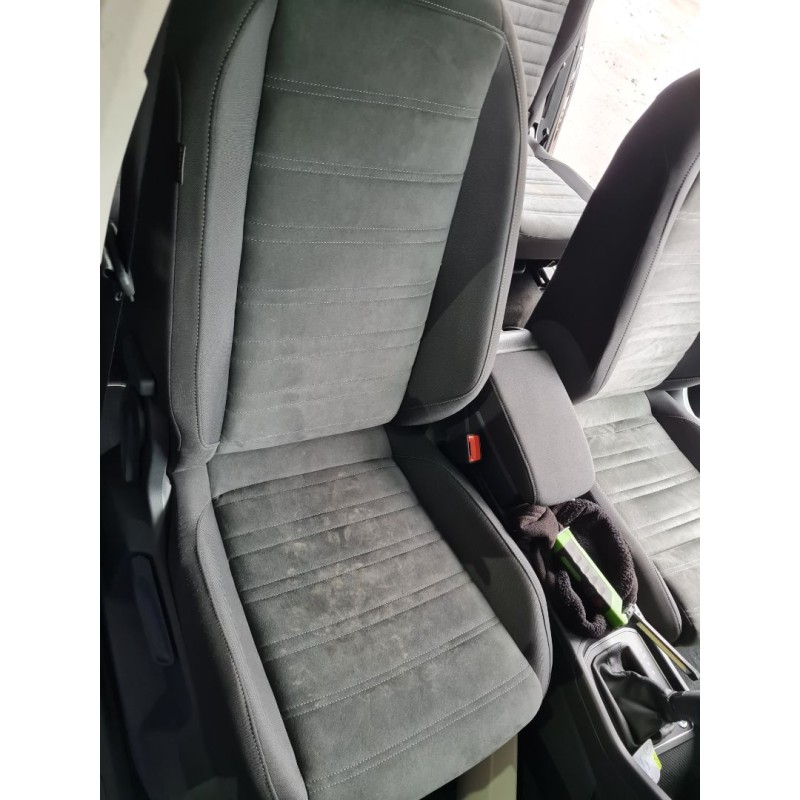 ASIENTO DELANTERO DERECHO 