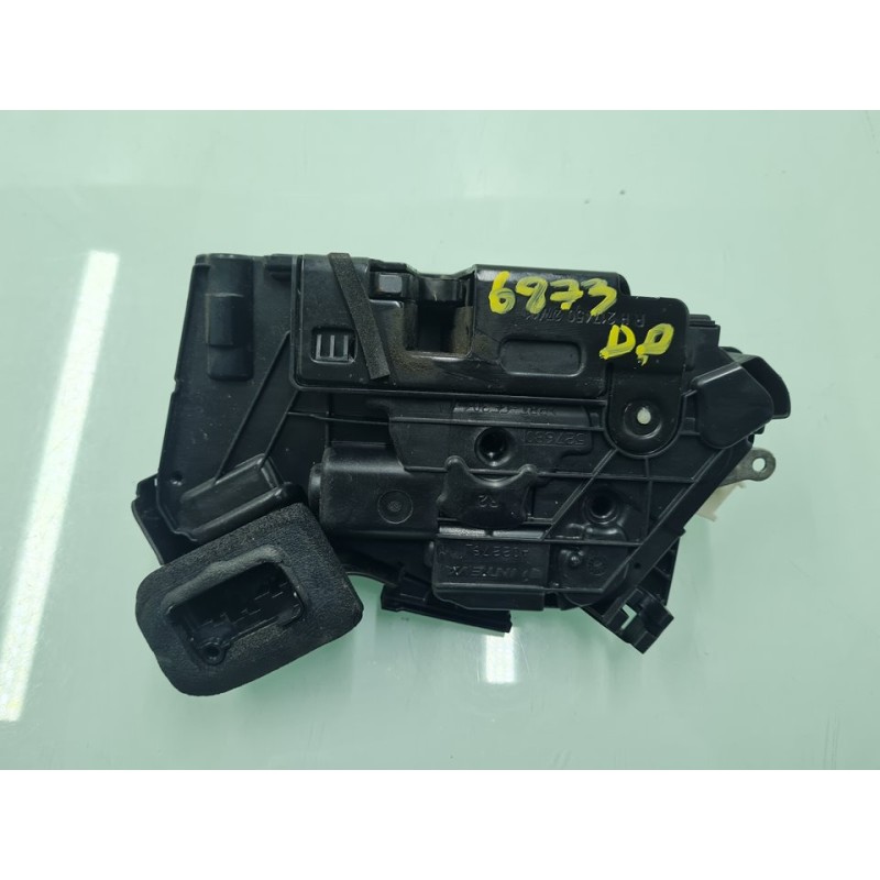 CERRADURA PUERTA DELANTERA DERECHA 5K1837016D 
