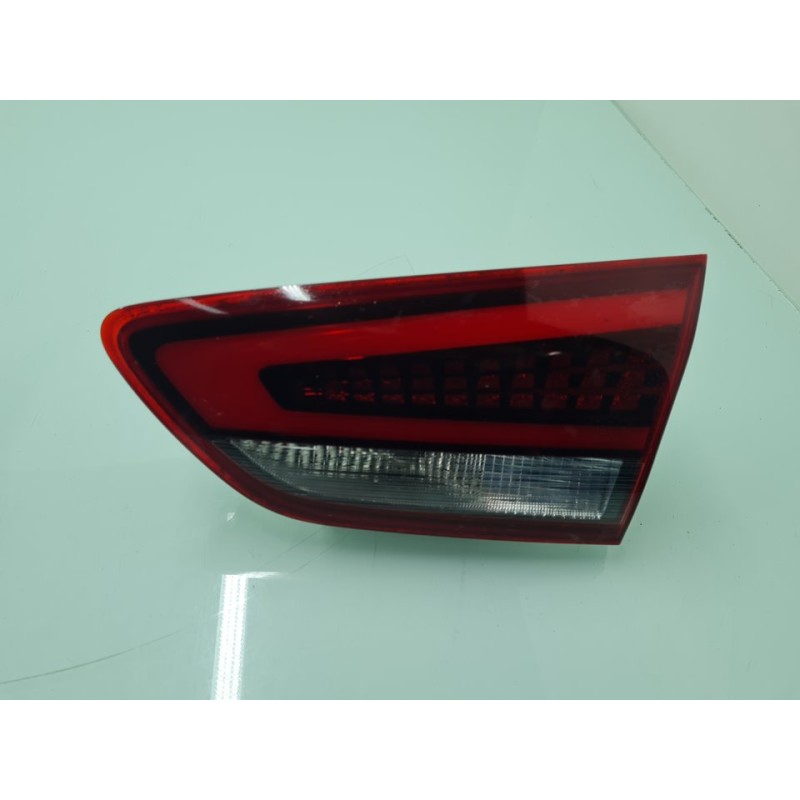PILOTO TRASERO DERECHO INTERIOR 92404G4500 