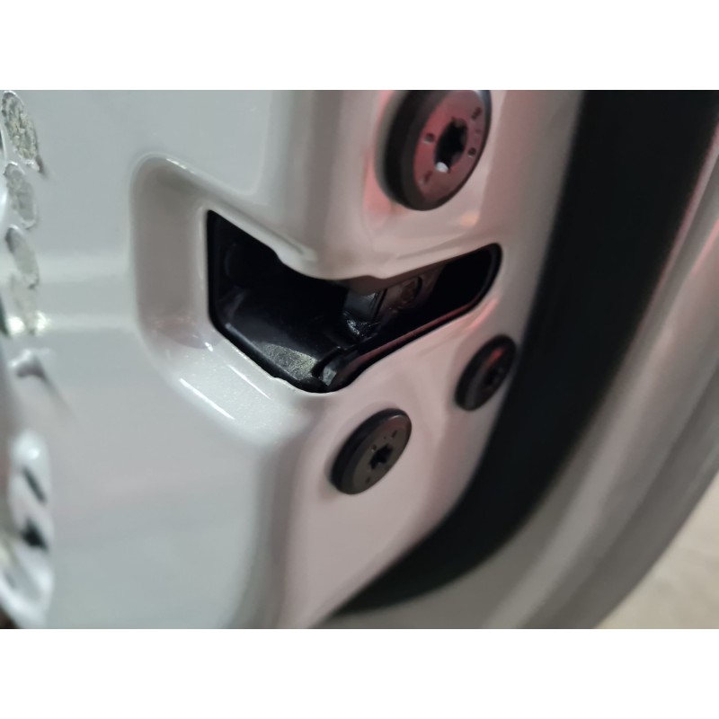 CERRADURA PUERTA DELANTERA DERECHA 