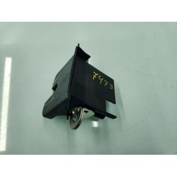 CERRADURA MALETERO / PORTON 6R0827505B 