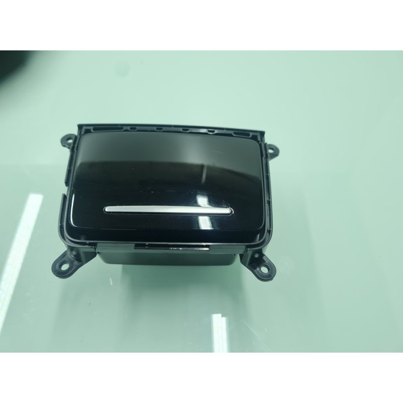 CENICERO 8W1863084 
