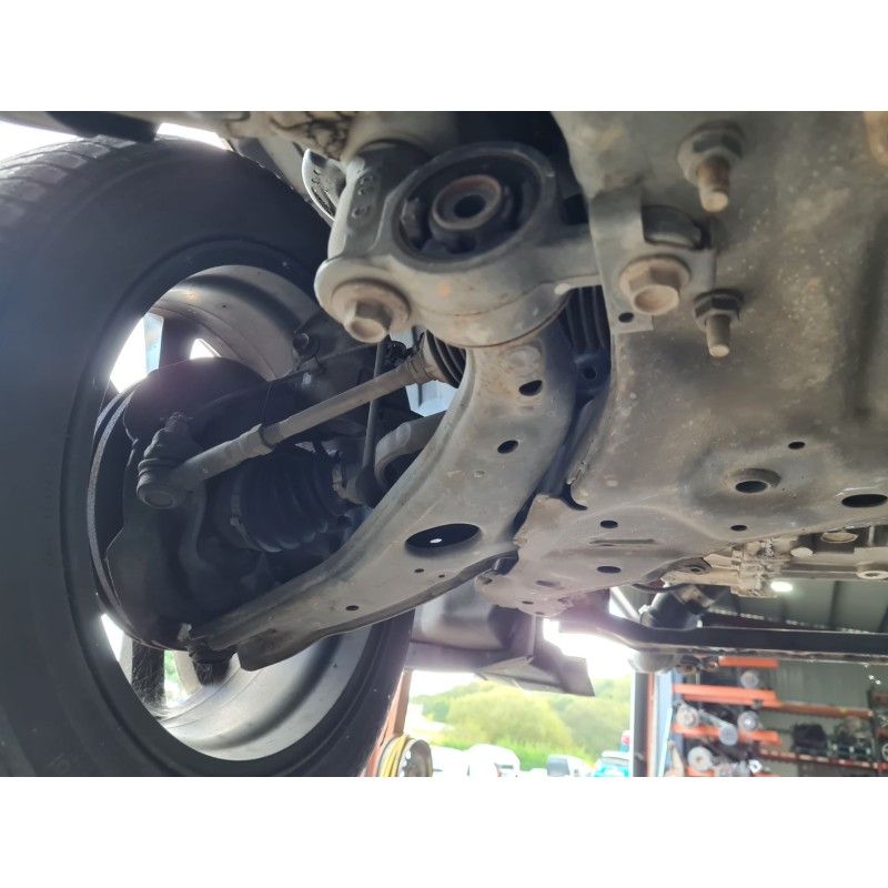 BRAZO SUSPENSION INFERIOR DELANTERO IZQUIERDO KD5334350E 