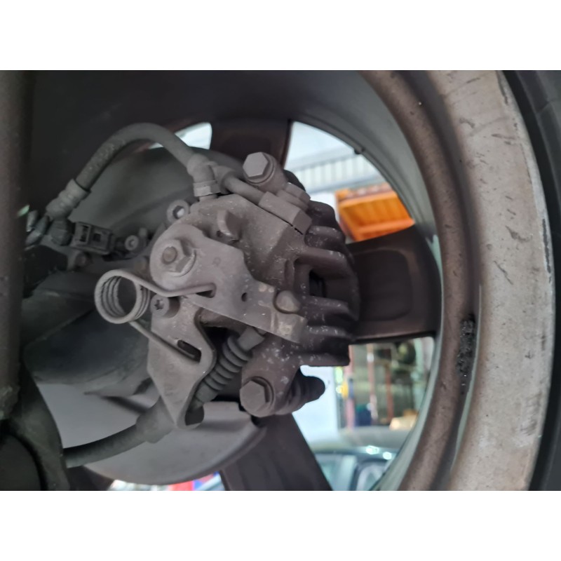 PINZA DE FRENO TRASERA DERECHA 