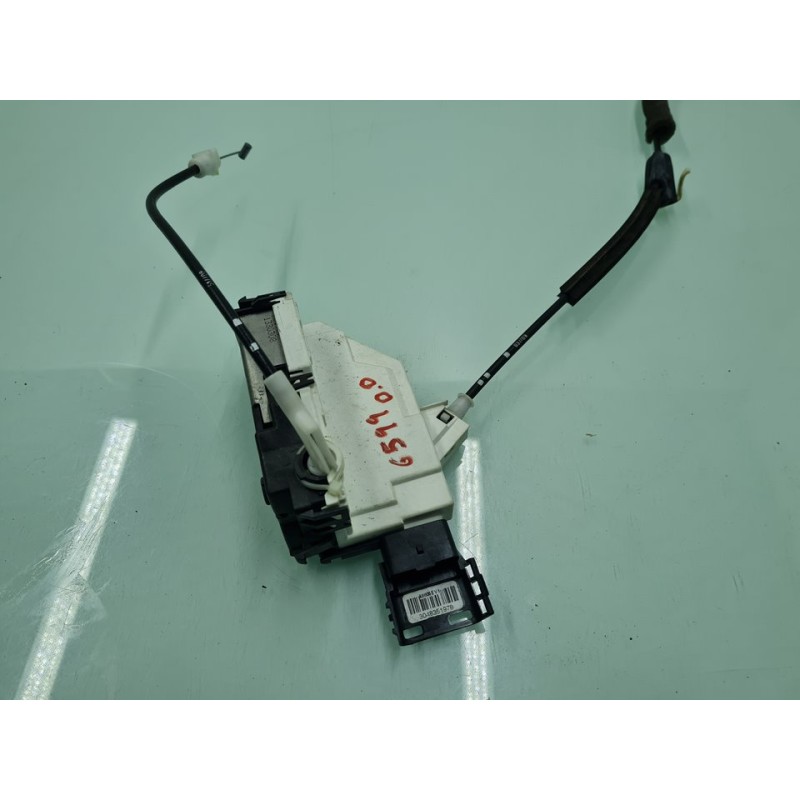 CERRADURA PUERTA DELANTERA DERECHA 828405 