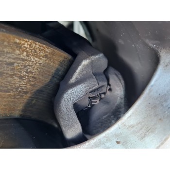 PINZA DE FRENO DELANTERA DERECHA 5WA615124 