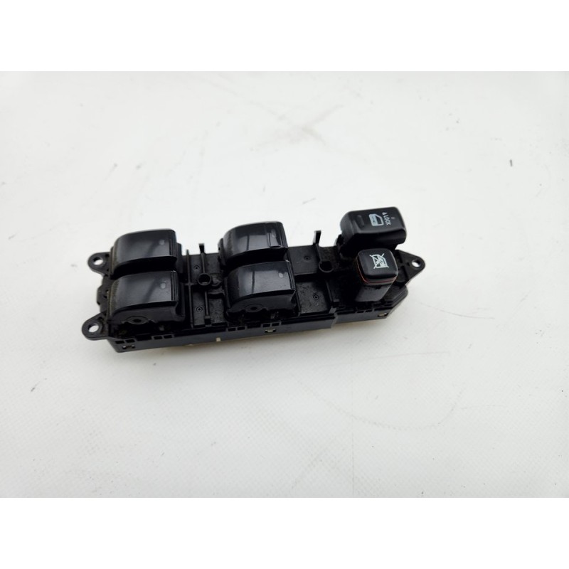 MANDO ELEVALUNAS DELANTERO IZQUIERDO 8404053080 