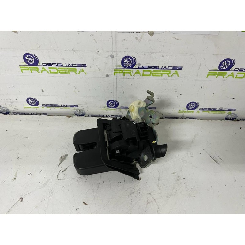 CERRADURA MALETERO / PORTON 8R0827505 