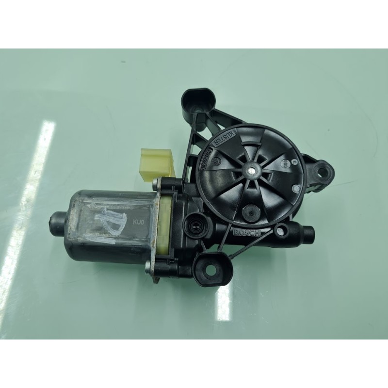 MOTOR ELEVALUNAS DELANTERO IZQUIERDO 5Q0959802C 