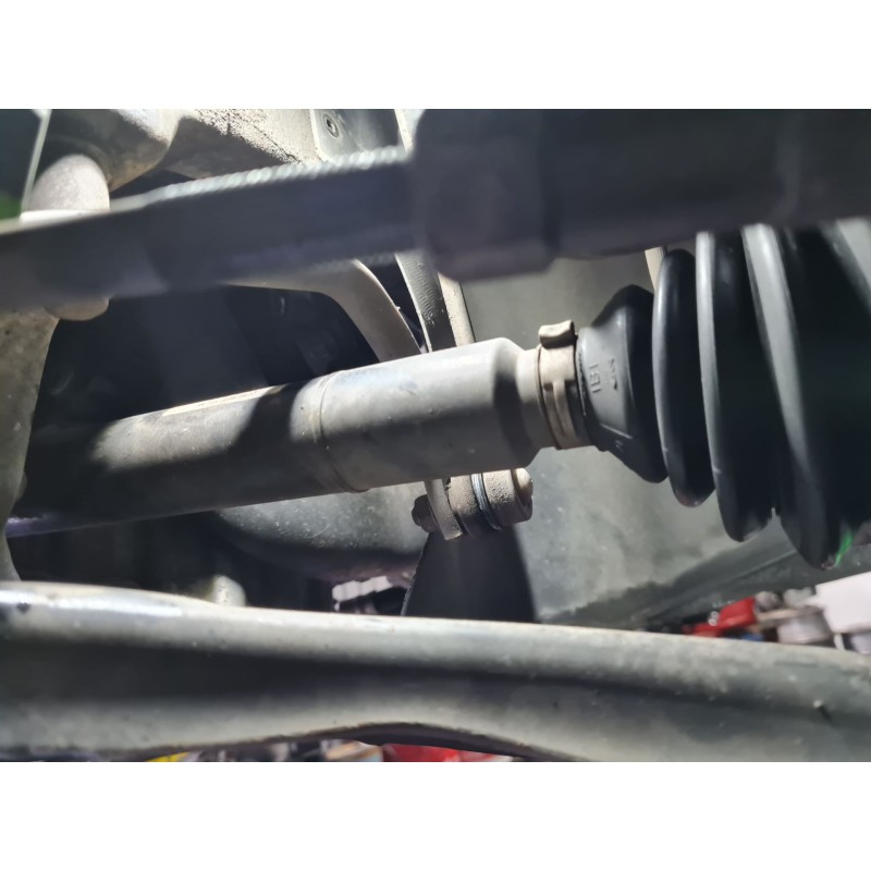 TRANSMISION DELANTERA DERECHA 6R0407764M 