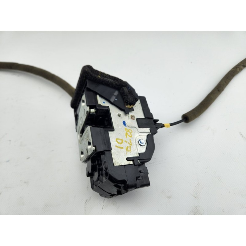 CERRADURA PUERTA DELANTERA IZQUIERDA 