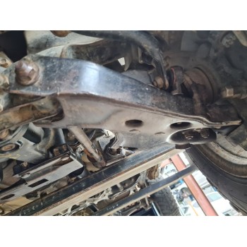 BRAZO SUSPENSION INFERIOR DELANTERO IZQUIERDO 