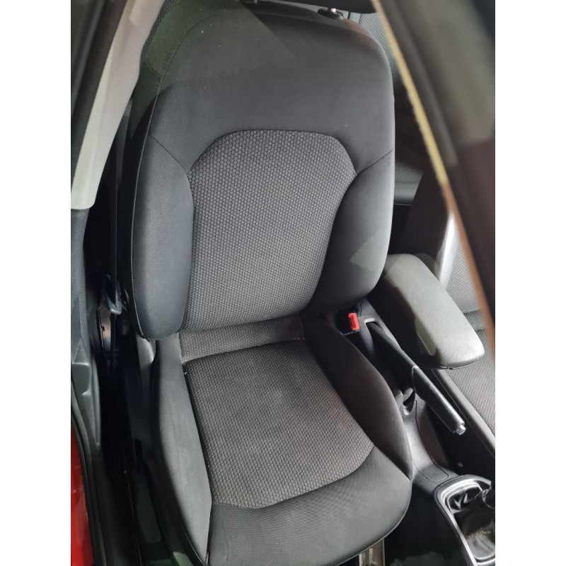 ASIENTO DELANTERO DERECHO 
