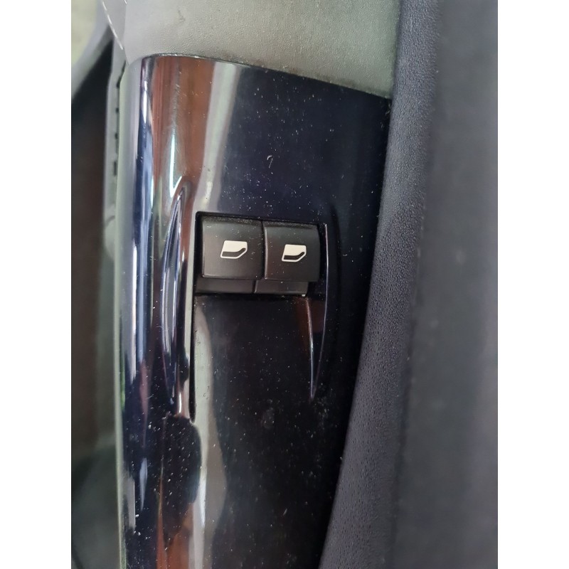 MANDO ELEVALUNAS DELANTERO IZQUIERDO 98106397ZD 