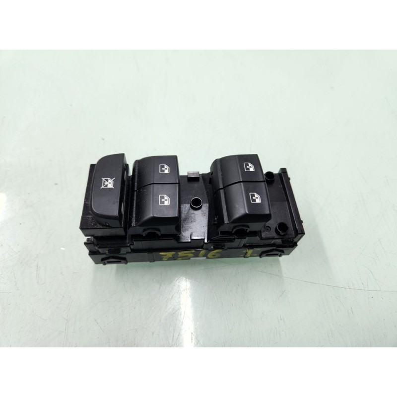 MANDO ELEVALUNAS DELANTERO IZQUIERDO 93570J7000 