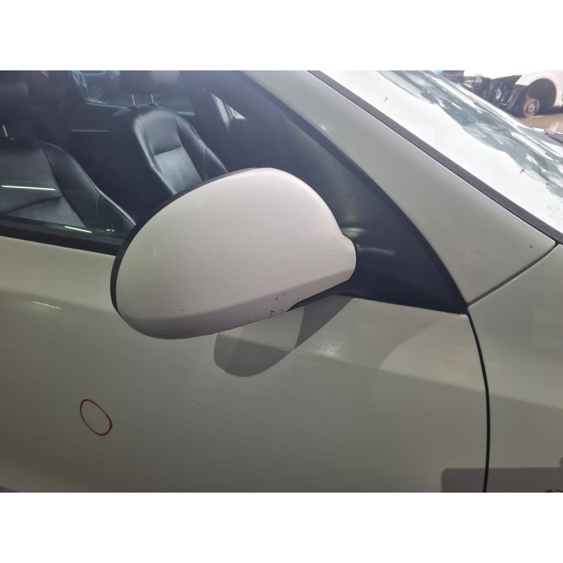 RETROVISOR DERECHO 