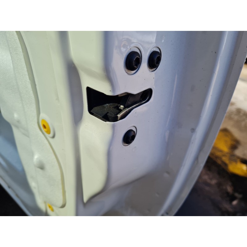 CERRADURA PUERTA DELANTERA DERECHA 
