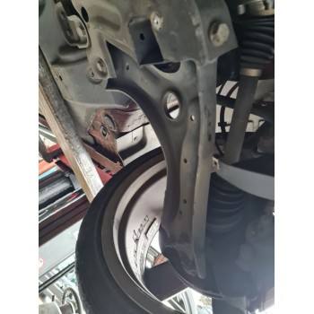BRAZO SUSPENSION INFERIOR DELANTERO IZQUIERDO 