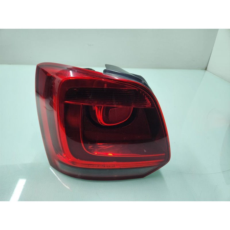 PILOTO TRASERO IZQUIERDO 6R0945095 