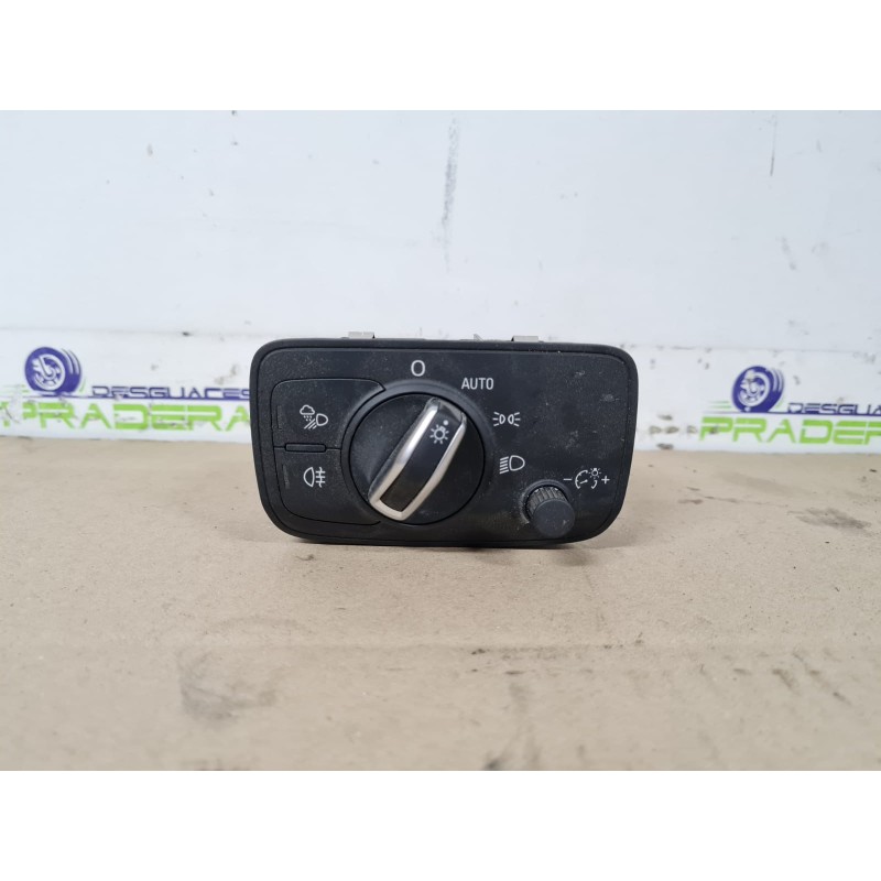 MANDO LUCES 8V0941531AR 