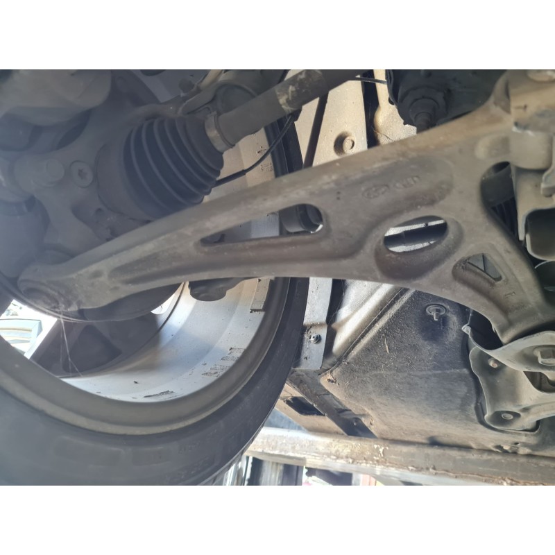 BRAZO SUSPENSION INFERIOR DELANTERO DERECHO 54501G2100 
