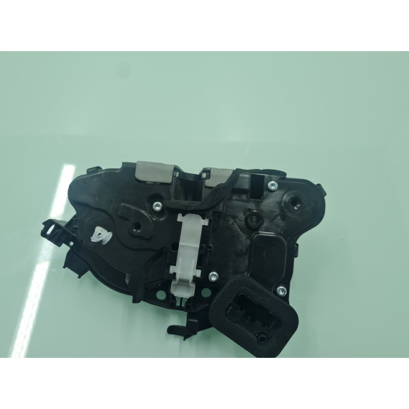 CERRADURA PUERTA DELANTERA IZQUIERDA 10B837015 