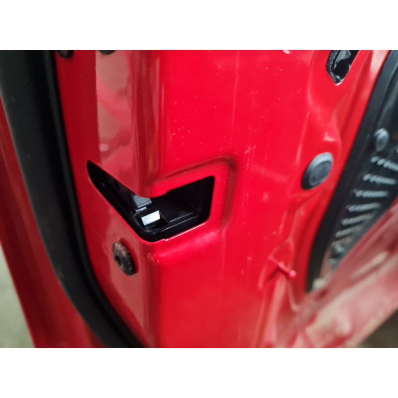 CERRADURA PUERTA DELANTERA IZQUIERDA 