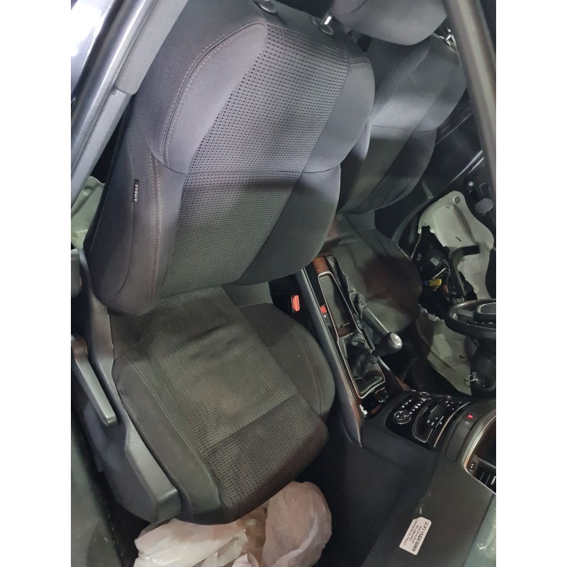 ASIENTO DELANTERO DERECHO 