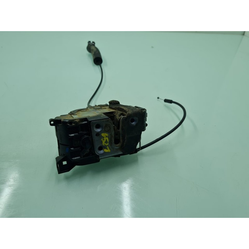 CERRADURA PUERTA DELANTERA DERECHA 805020006R 