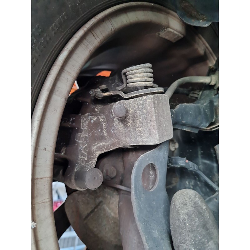 PINZA DE FRENO TRASERA IZQUIERDA 8M512M089BE 