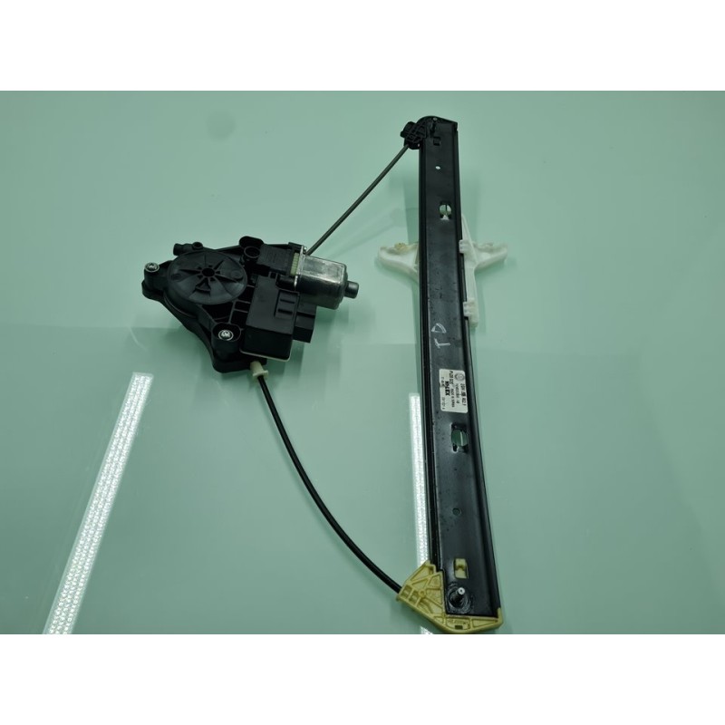 ELEVALUNAS TRASERO DERECHO 2GM839462 
