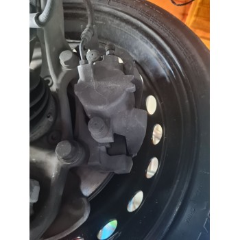 PINZA DE FRENO DELANTERA DERECHA 8W0615404 