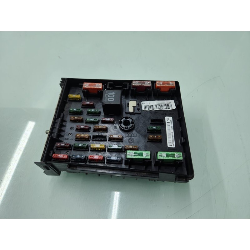 CAJA RELES / FUSIBLES 3C0937125A 
