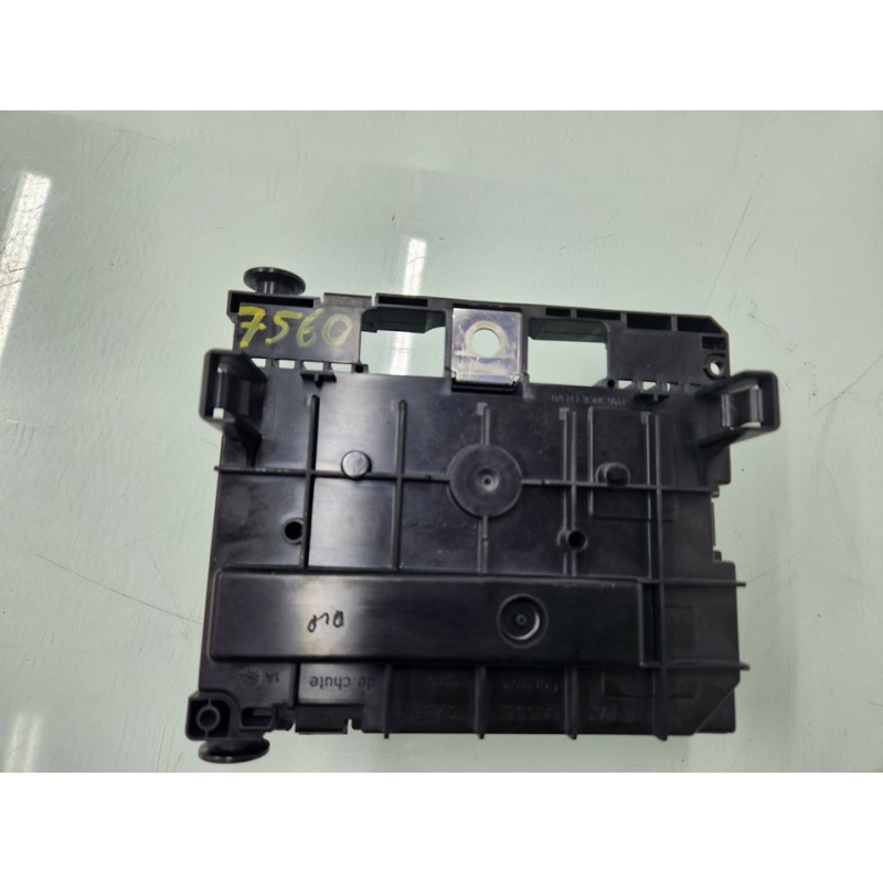 CAJA RELES / FUSIBLES 9664055480 