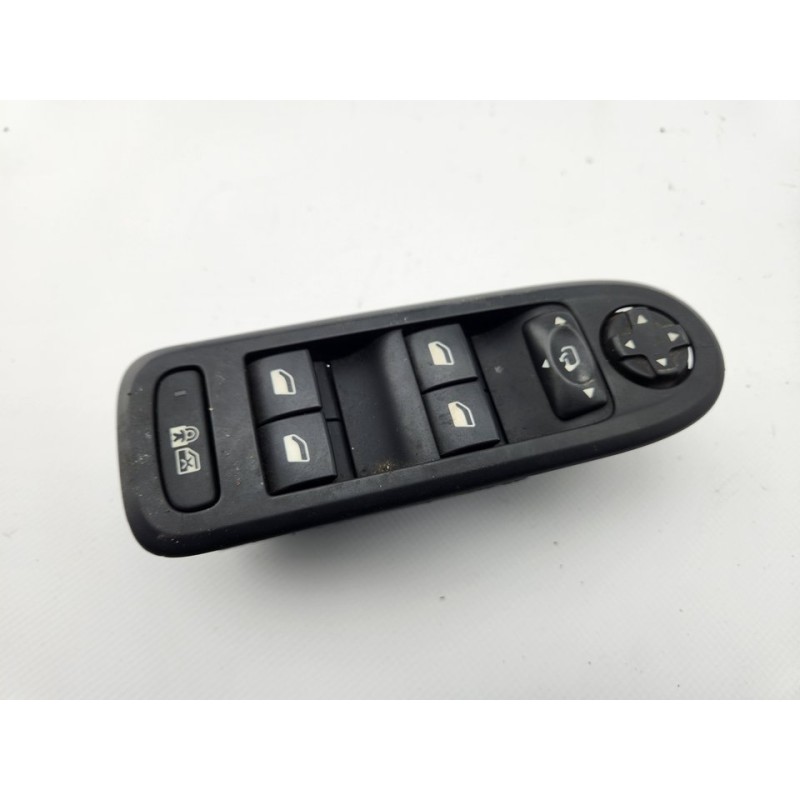MANDO ELEVALUNAS DELANTERO IZQUIERDO 98026370 