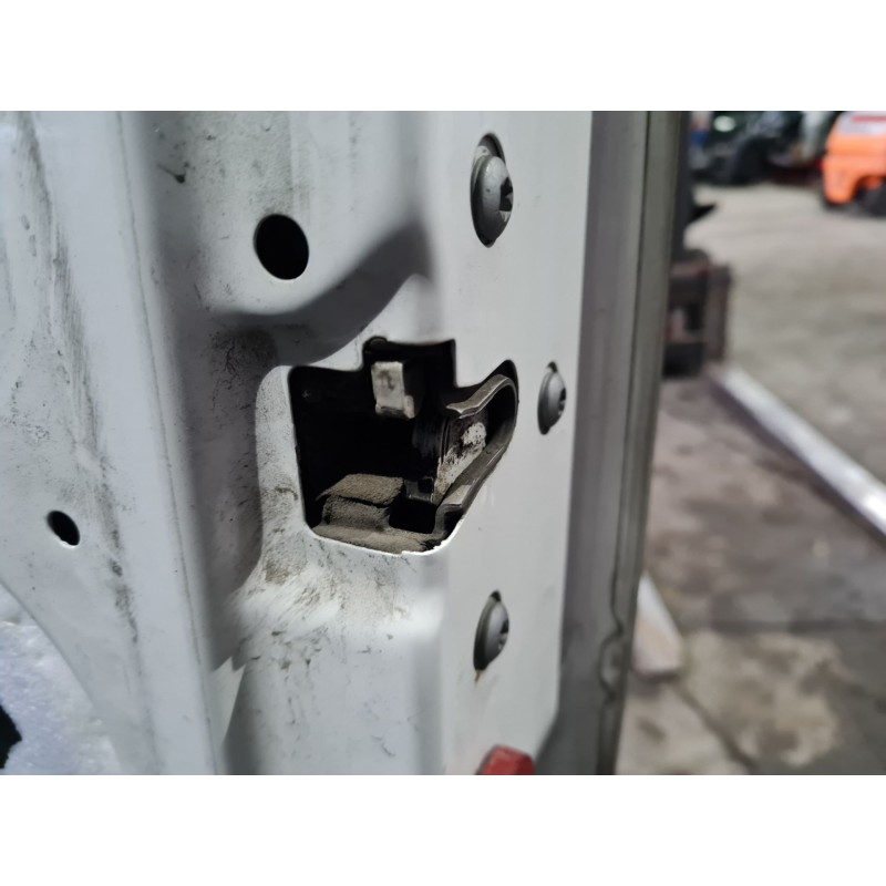 CERRADURA PUERTA DELANTERA DERECHA 
