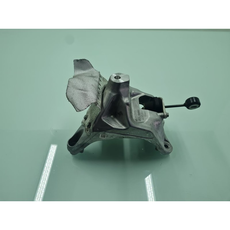 SOPORTE MOTOR DERECHO 4M0199308CE 