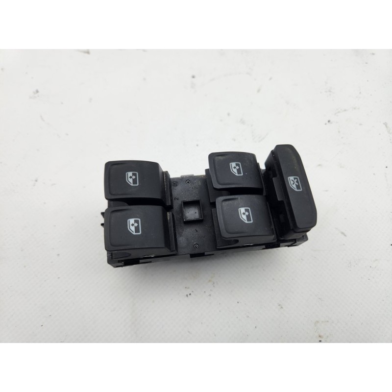 MANDO ELEVALUNAS DELANTERO IZQUIERDO 5G0959857F 