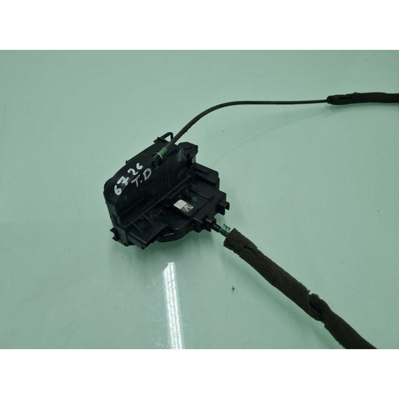 CERRADURA PUERTA TRASERA DERECHA VP32L 