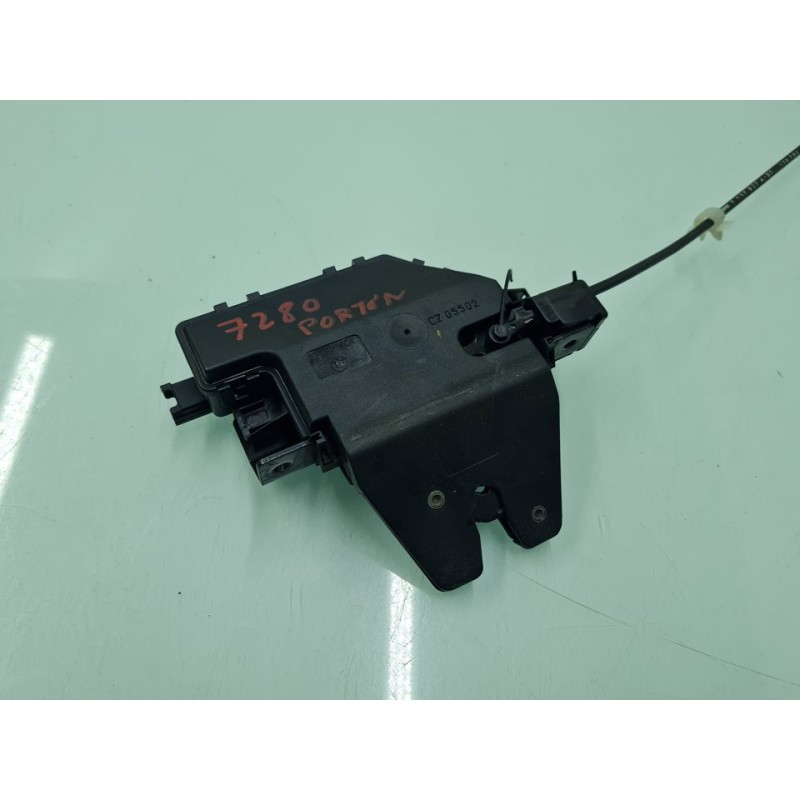 CERRADURA MALETERO / PORTON 8196401 