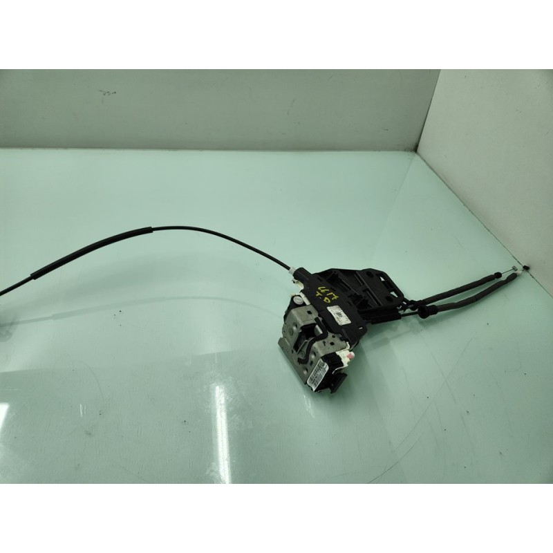 CERRADURA PUERTA TRASERA DERECHA P04589914AE 