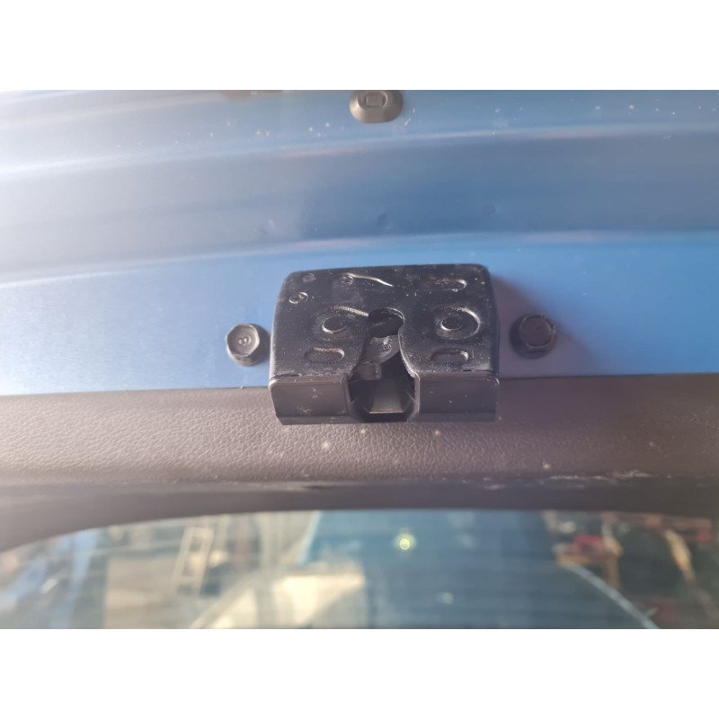 CERRADURA MALETERO / PORTON 