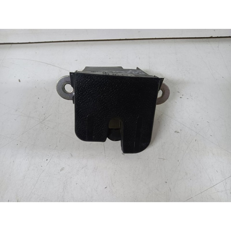 CERRADURA MALETERO / PORTON 3C9827645A 
