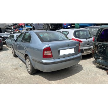 SKODA OCTAVIA BERLINA (1U2)