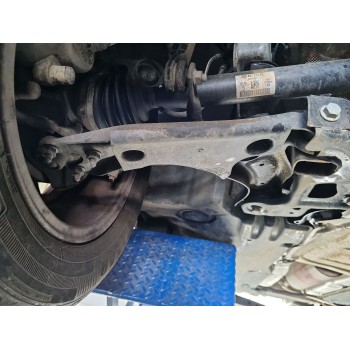 BRAZO SUSPENSION INFERIOR DELANTERO DERECHO 2Q0407152D 