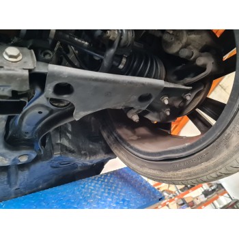 BRAZO SUSPENSION INFERIOR DELANTERO IZQUIERDO 2Q0407151D 