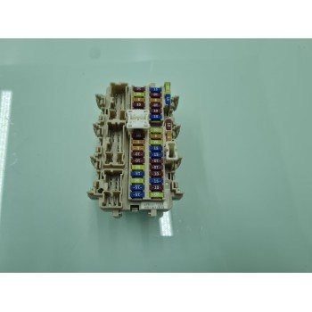 CAJA RELES / FUSIBLES 4EB0A 
